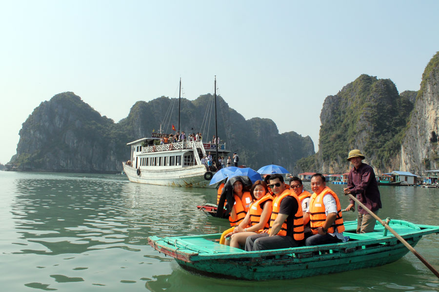 cheap halong 1 day tour from Hanoi