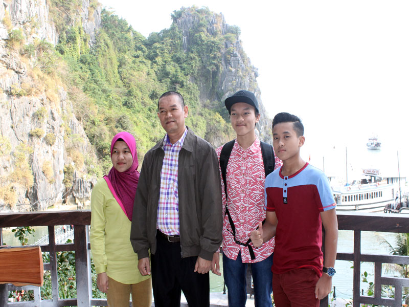 Halong Muslim tour package