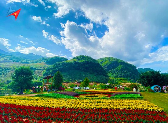 Happy Land Moc Chau