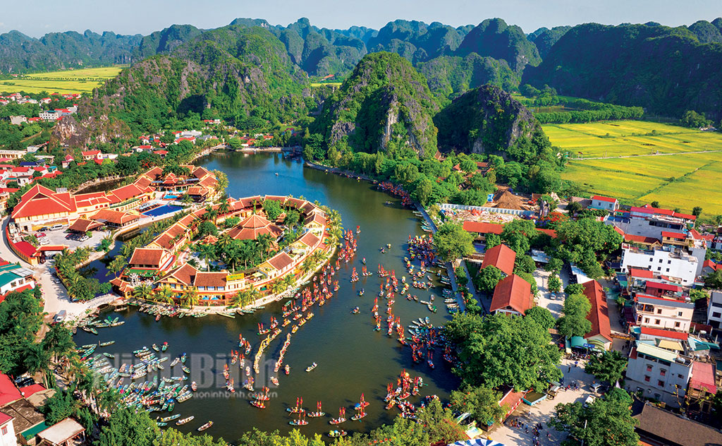 Ninh Binh - the Halong Bay on land