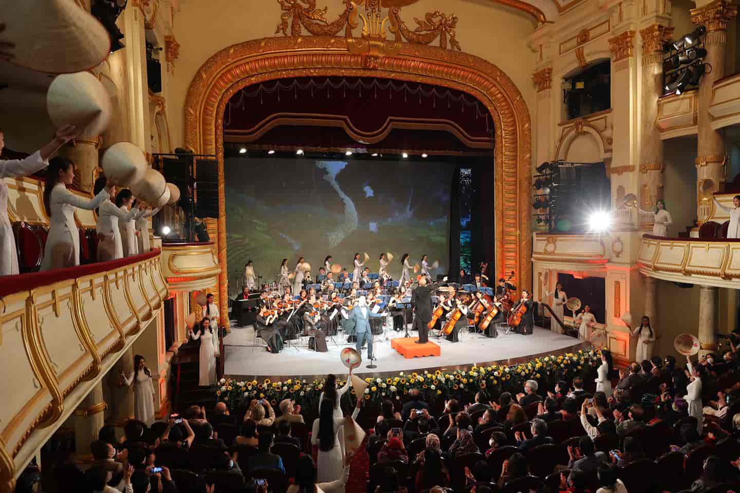 Audiences enjoy artistic music