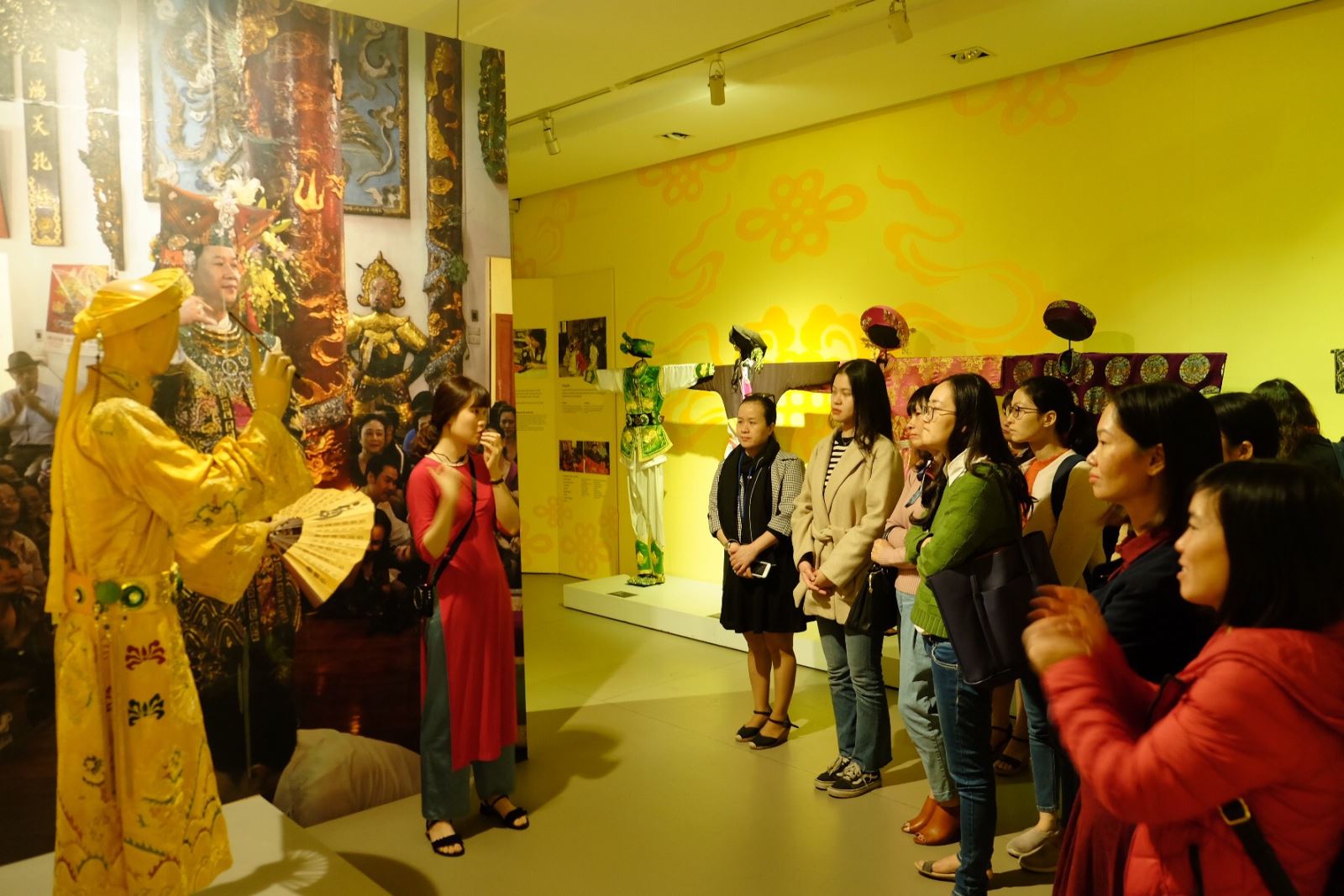 Explore the Vietnamese Women's Museum together