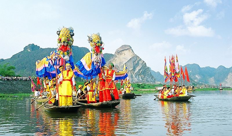 Festival in Hoa Lu Ancient Capital