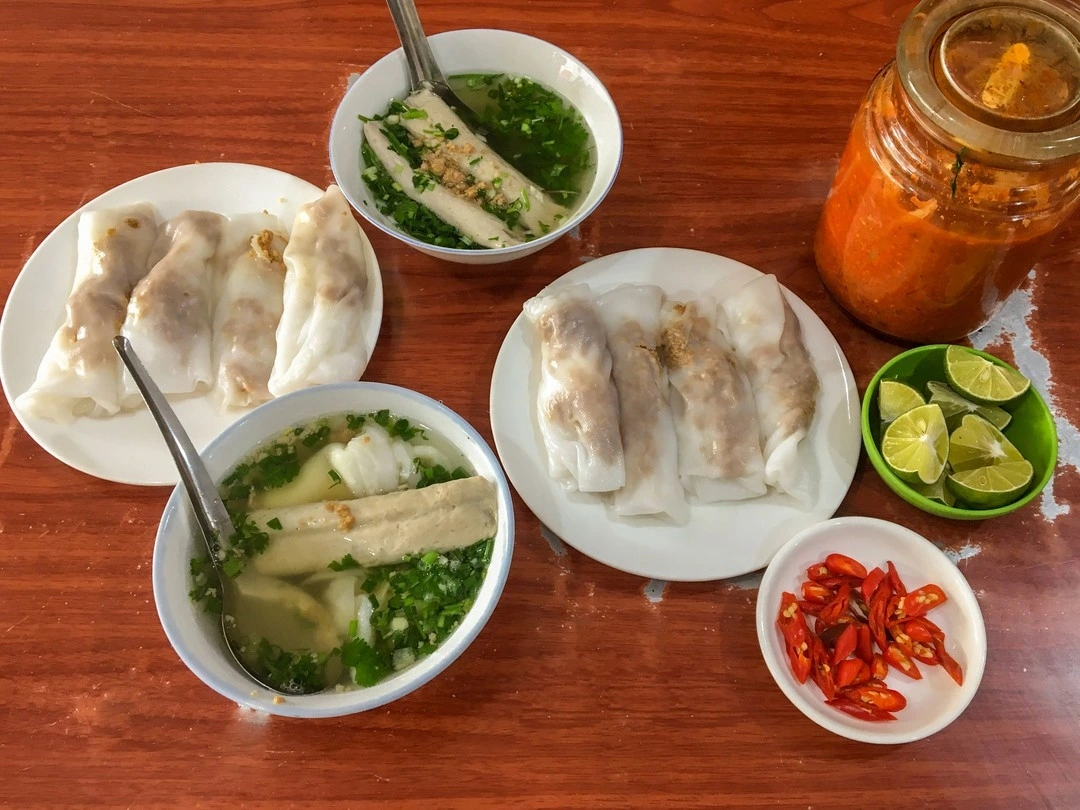 Banh cuon Cao Bang - must-try food when visiting Ban Gioc Waterfall