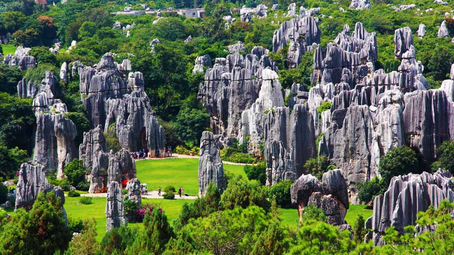 The majestic Thach Lam rock garden