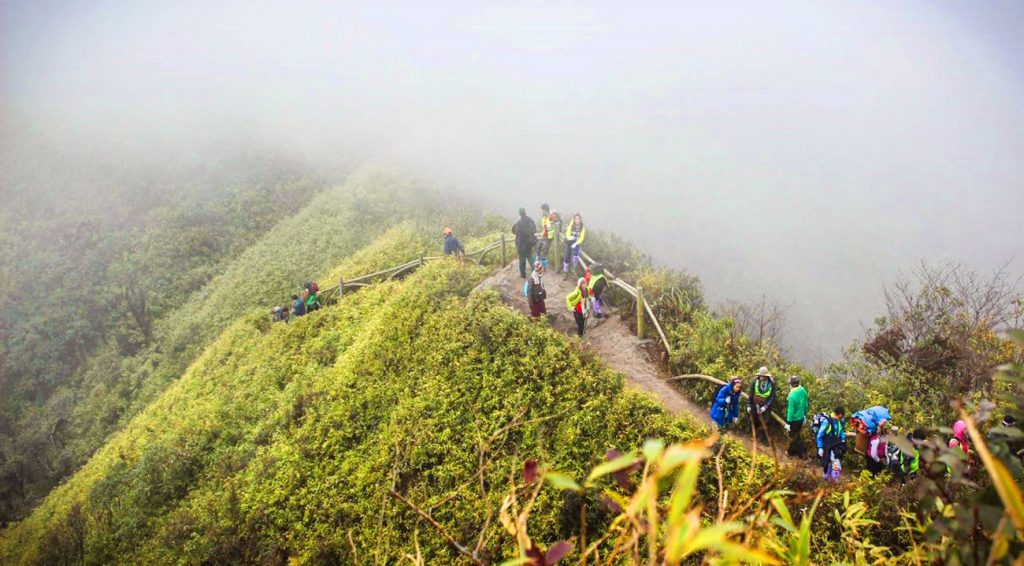 Trekking to Fansipan Peak