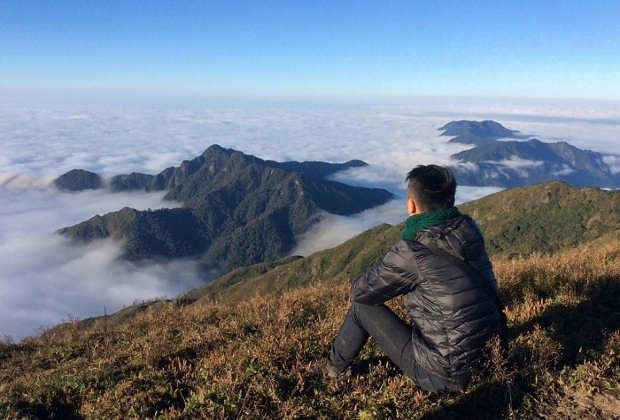 Hunting at the top of Pu Luong mountain peak