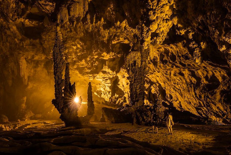 Inside Nguom Ngao Cave