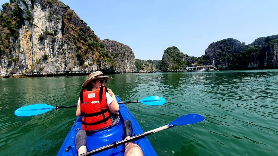 Kayaking at Ba Trai Bao Beach