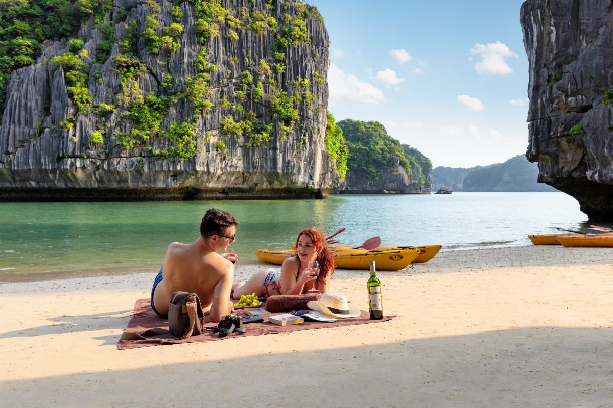 Many couples take photos with the pristine landscape