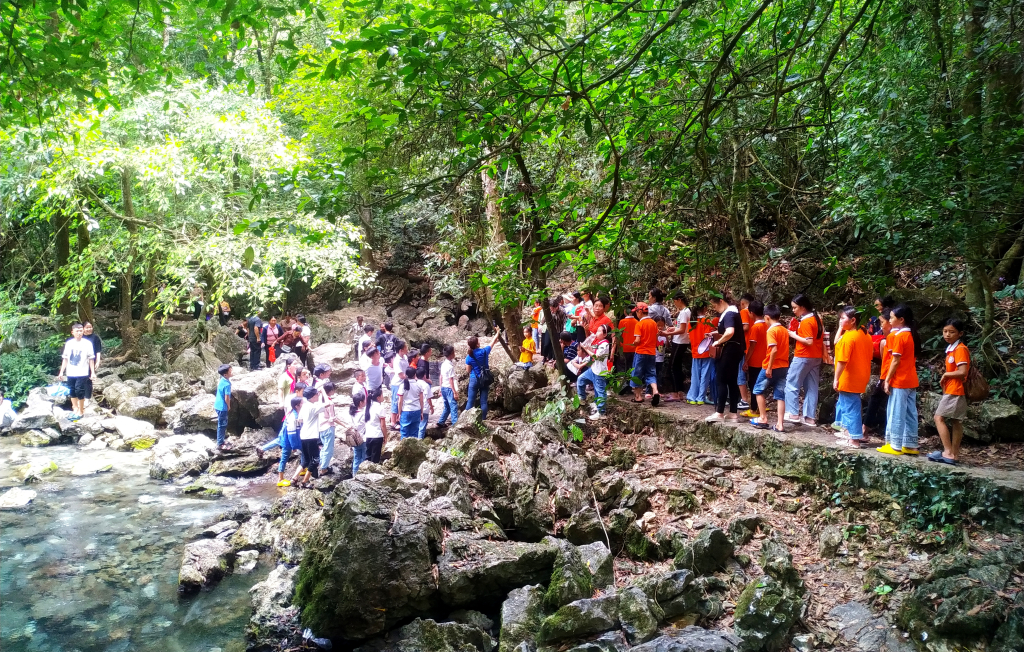 Many tourists visit Pac Bo Relic on September 2th