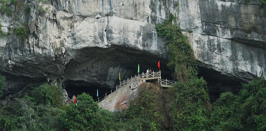 Outside Sung Sot Cave