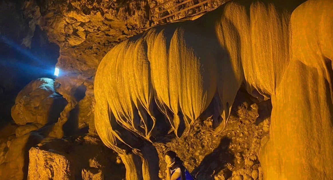 Stalactites with many shapes