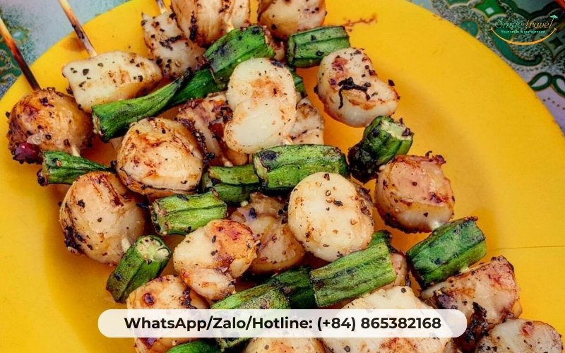 Grilled scallops (Còi biên mai nướng) in Phu Quoc