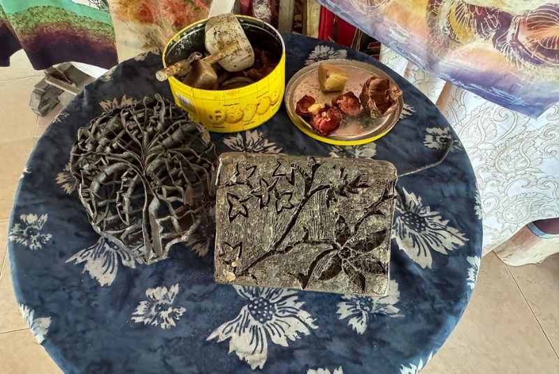 Batik factory - Bali tour package of Smile Travel Batik factory - Bali tour package of Smile Travel