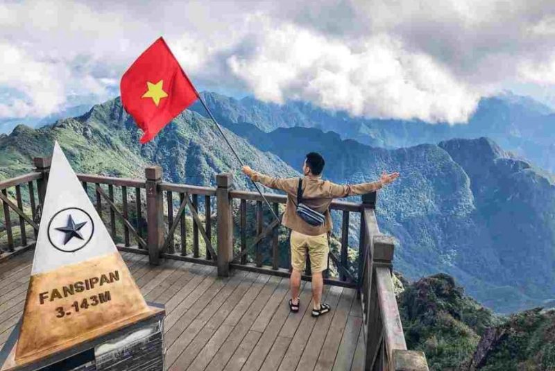 Fansipan peak 3.143 meters Fansipan peak 3.143 meters