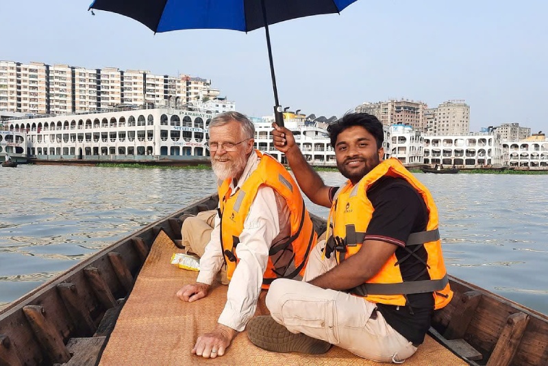 Nijhoom Tours possessing a team of experienced local guides Nijhoom Tours possessing a team of experienced local guides