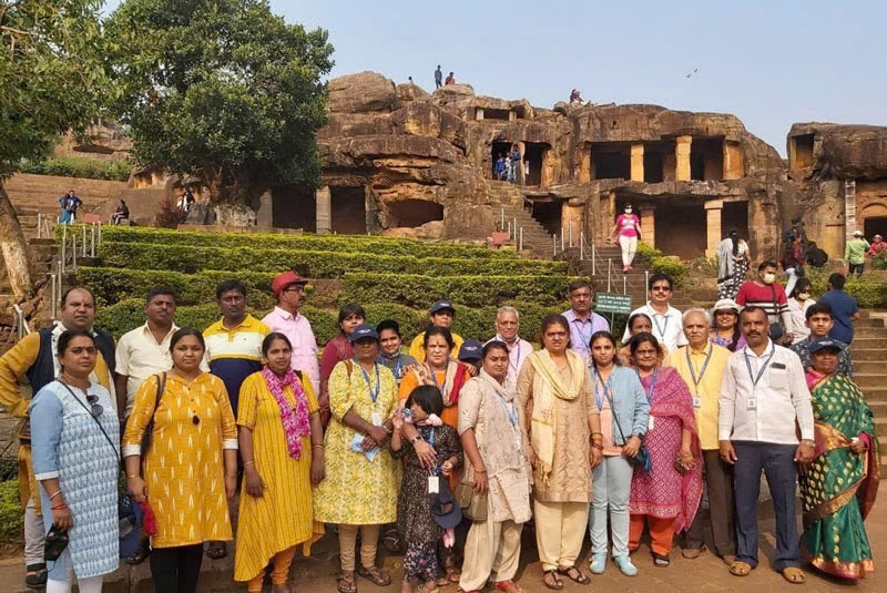 Urban Yatra provides ready-made tour packages and tailor-made tour packages Urban Yatra provides ready-made tour packages and tailor-made tour packages
