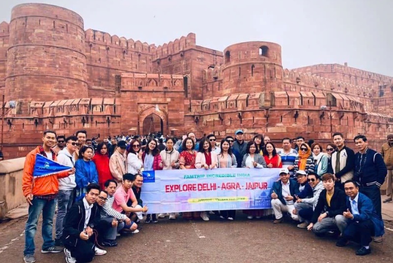 Vietkingtravel are organizing a 7D6N India tour with destinations including Delhi, Jaipur and Agra Vietkingtravel are organizing a 7D6N India tour with destinations including Delhi, Jaipur and Agra
