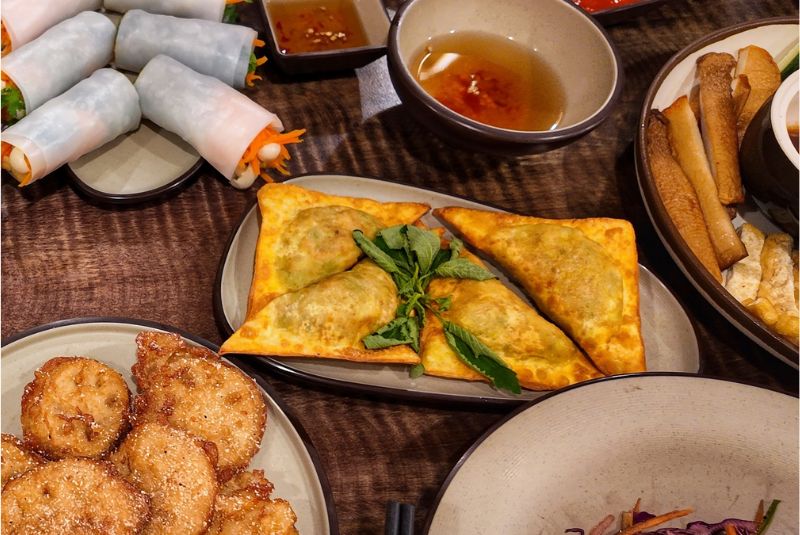 Banh goi Vietnam