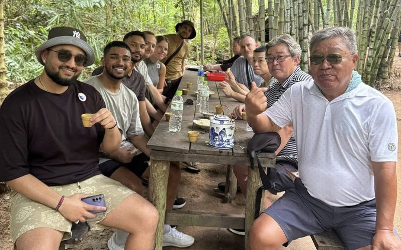 Enjoy special tea and cassave in Cu Chi Tunnels