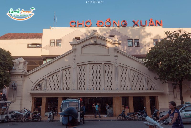 Dong Xuan Market is one of the largest markets in Hanoi Dong Xuan Market is one of the largest markets in Hanoi