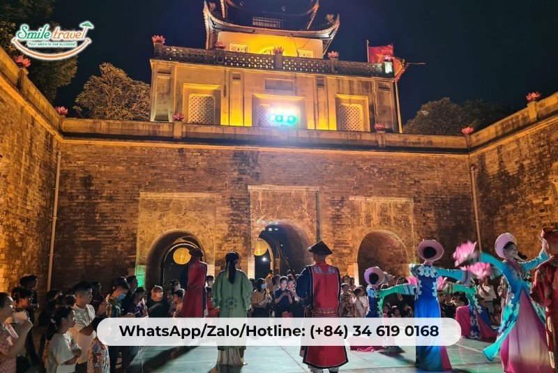 Imperial Citadel of Thang Long night tour Imperial Citadel of Thang Long night tour