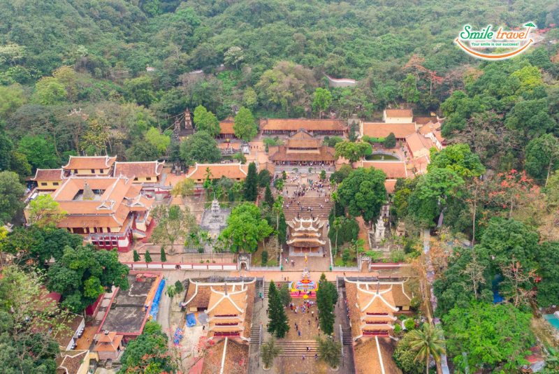 Overview Perfume Pagoda