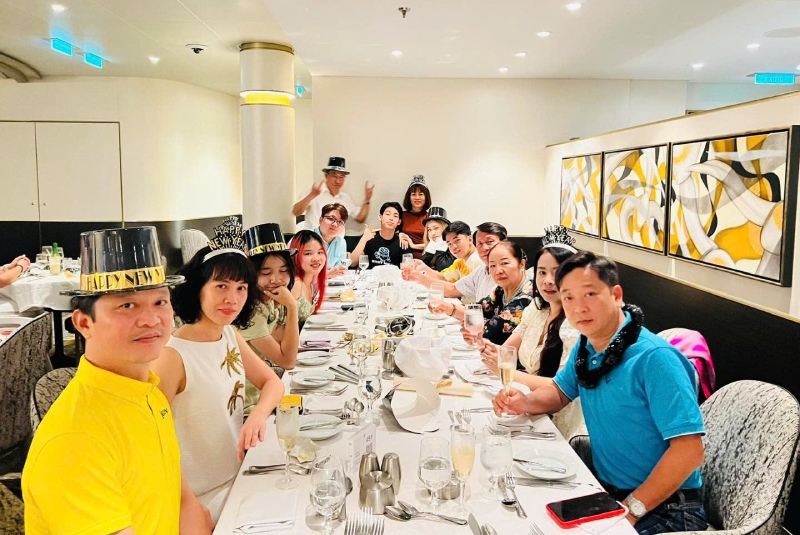 This travel agency for cruises is operating in many fields such as organizing tours, resorts, restaurants, etc This travel agency for cruises is operating in many fields such as organizing tours, resorts, restaurants, etc