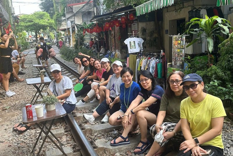 Smile Travel always strives to bring smiles to customers on every trip Smile Travel always strives to bring smiles to customers on every trip