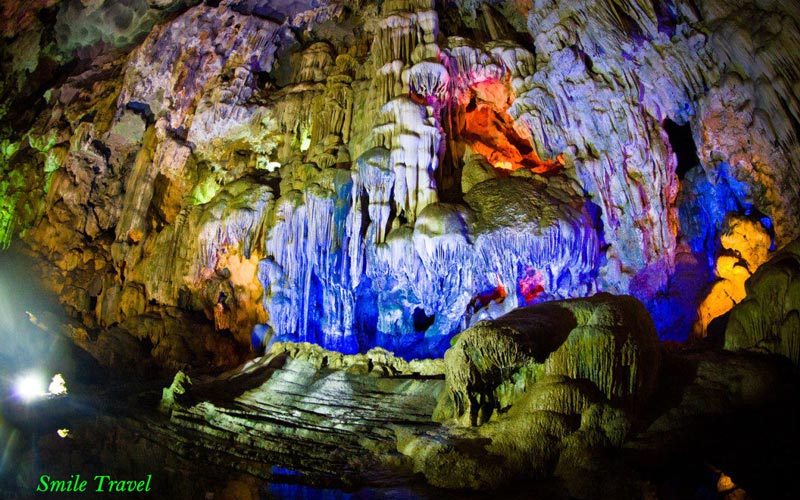 Thien Cung Cave in Halong Bay