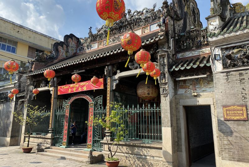 Thien Hau Pagoda - Ho Chi Minh City tour Thien Hau Pagoda - Ho Chi Minh City tour