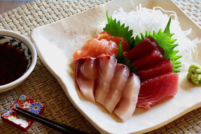 Sashimi is a traditional dish that tourists cannot miss when you travel Japan Sashimi is a traditional dish that tourists cannot miss when you travel Japan