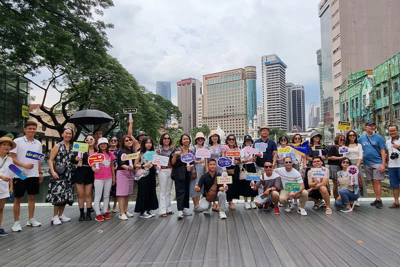 Viet Da Travel owns a team of the friendly experts Viet Da Travel owns a team of the friendly experts