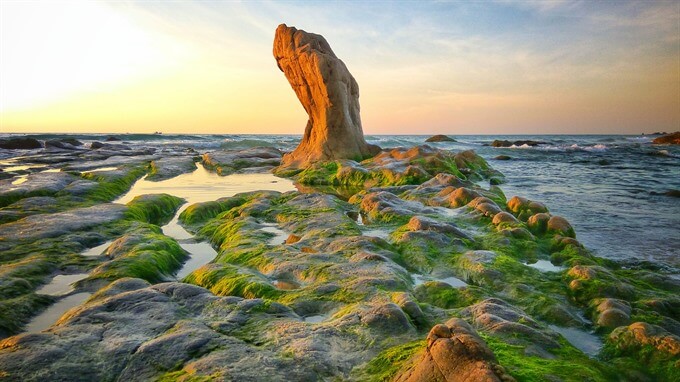 Co Thach Stone Beach