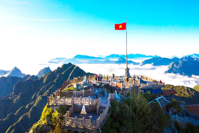 Fansipan peak vietnam