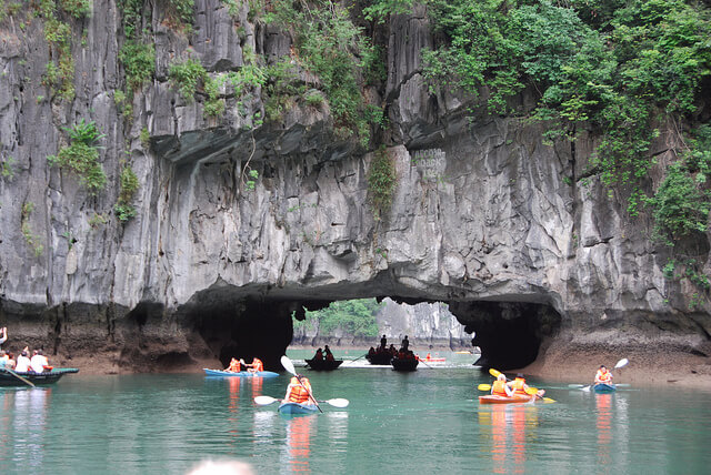 hang luong halong bay