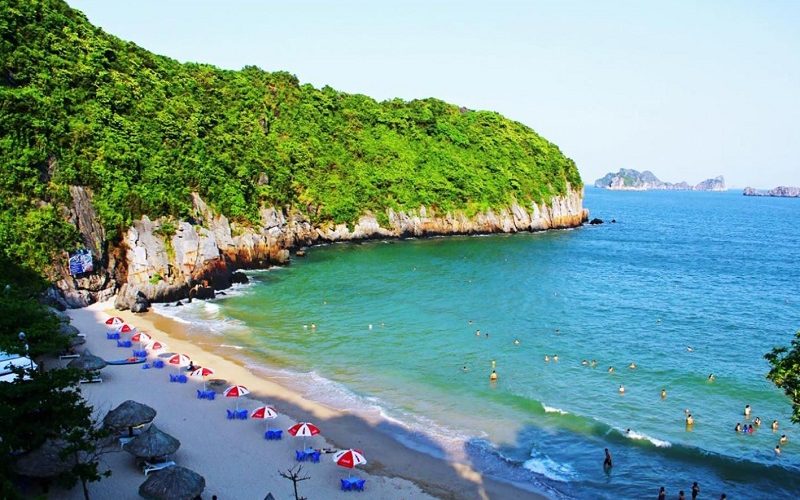 Tung Thu Beach