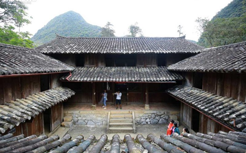 Ancient Vuong family mansion