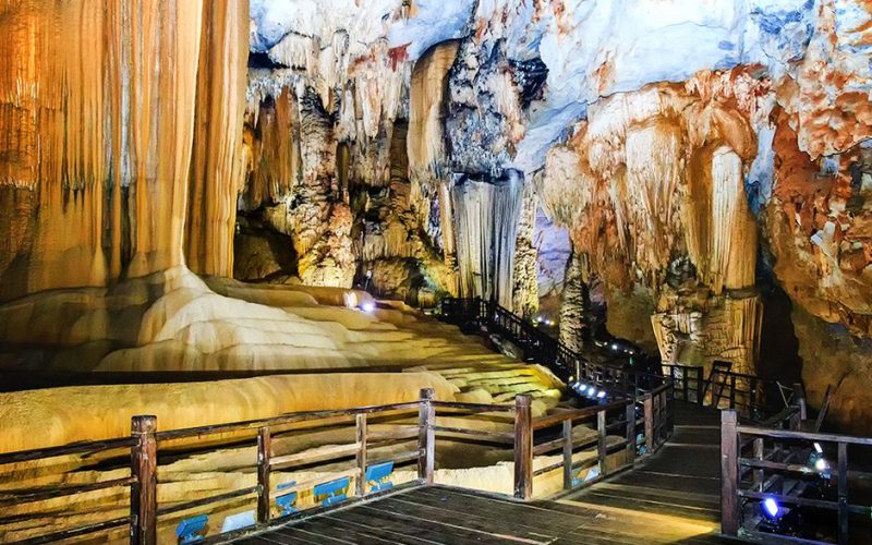 Paradise Cave (Quang Binh)