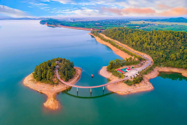 Ha Tinh travel