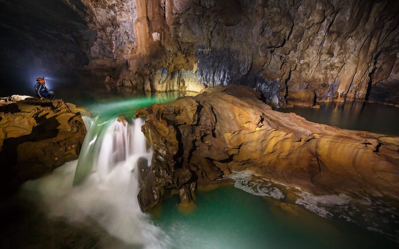 Quang Binh tourist destination - Tu Lan Cave