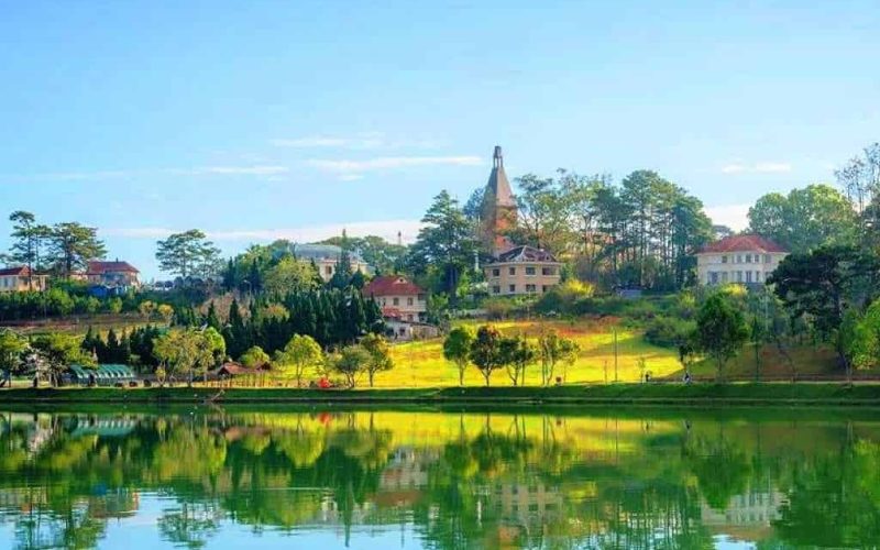 Ho Xuan Huong Da Lat