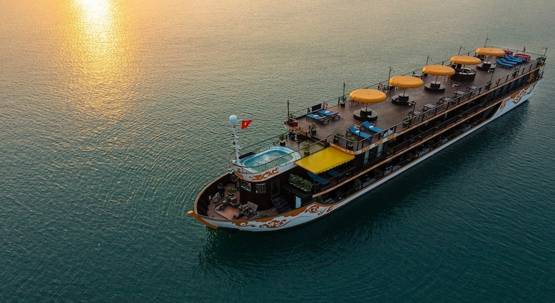 5-Star Nostalgia Cruise HaLong / Lan Ha