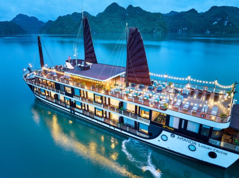 5-Star Amanda Luxury Cruise Lan Ha Bay