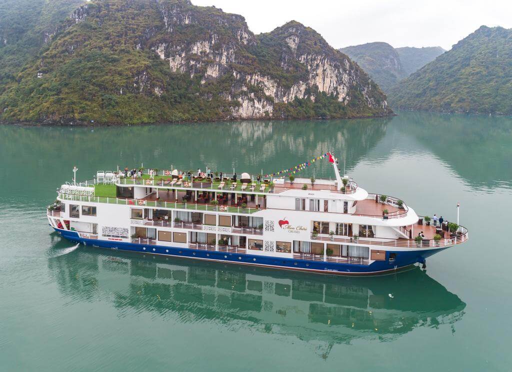 5 Star Mon Chéri Cruise Lan Hạ Bay