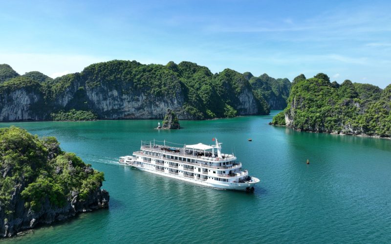 Paradise Elegance Cruise 5 Star Halong Bay