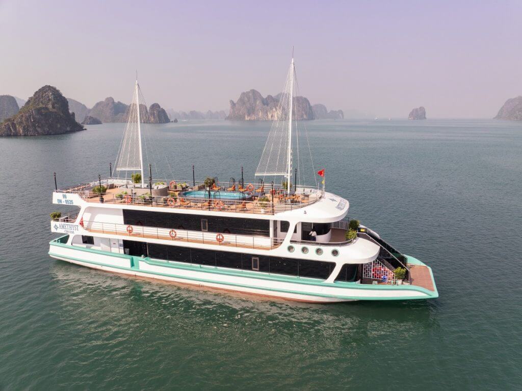 Amethyst Cruise 5-Star 1 Day