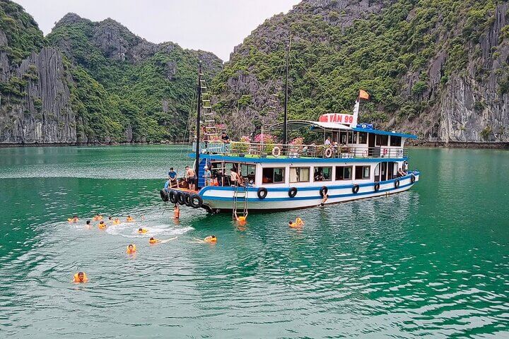 Hong Van Cruise Lan Ha Bay