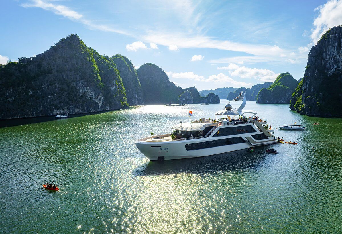 Serenity Grandeur Cruise 1 Day